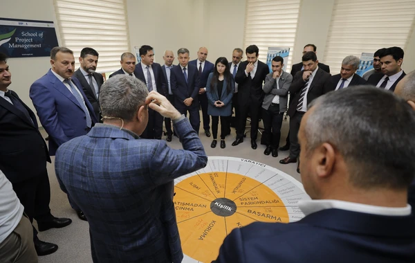 SOCAR-ın strateji rəhbərləri üçün inkişaf proqramı üzrə təlimlər keçirilib - FOTO