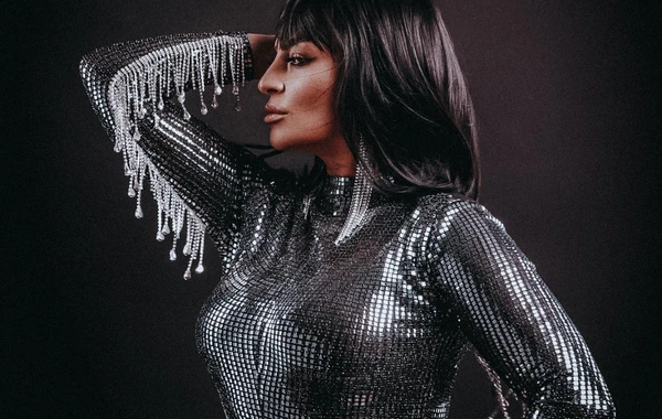 Dadaşova YENİ GÖRÜNTÜLƏRİ İLƏ TƏƏCCÜBLƏNDİRDİ - FOTO
