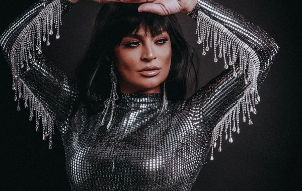 Dadaşova YENİ GÖRÜNTÜLƏRİ İLƏ TƏƏCCÜBLƏNDİRDİ - FOTO