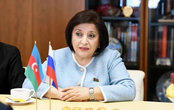 Sahibə Qafarova TASS agentliyində Heydər Əliyevin 100 illiyinə həsr olunmuş sərgi ilə tanış olub - FOTO