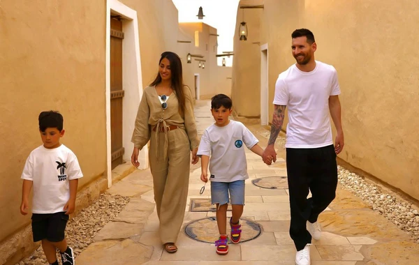 Messi yenə Səudiyyəyə səfər etdi - FOTO