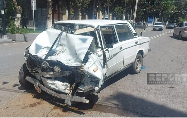 Göyçayda avtomobillər toqquşub, 5 nəfər xəsarət alıb - FOTO