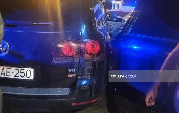 В Баку произошло массовое ДТП с участием 5 автомобилей, есть пострадавшие - ФОТО