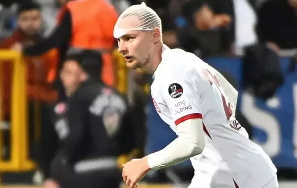 "Qalatasaray"ın oyunçusundan fədakarlıq - FOTO