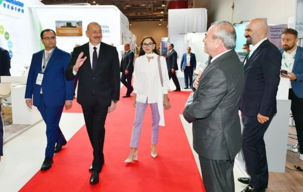 Ильхам Алиев и Мехрибан Алиева ознакомились с выставками Caspian Agro, InterFood Azerbaijan - ОБНОВЛЕНО + ФОТО