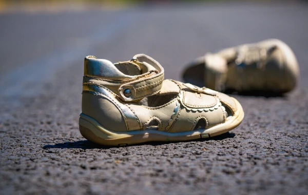 В Баку автомобиль сбил 9-летнего ребенка