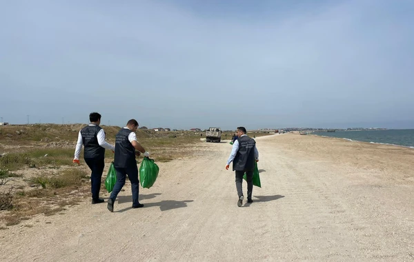Bilgəhdə Xəzərin sahil zolağı tullantılardan təmizlənib - FOTO