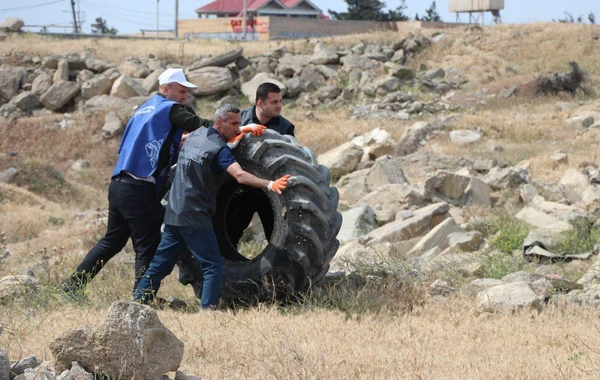 Bilgəhdə Xəzərin sahil zolağı tullantılardan təmizlənib - FOTO