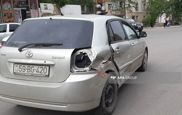 Gəncədə "VAZ 2107" ilə "Toyota" toqquşdu - FOTO