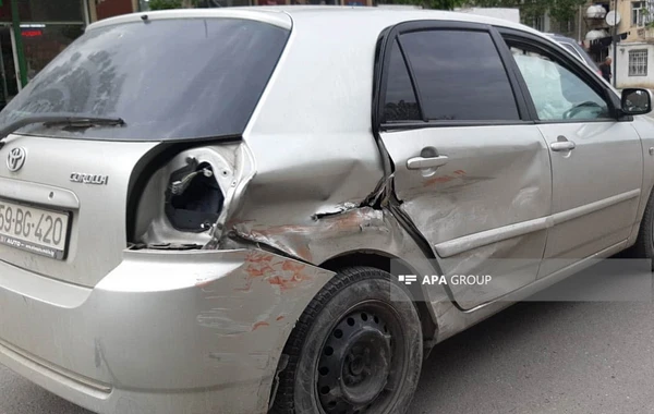 Gəncədə "VAZ 2107" ilə "Toyota" toqquşdu - FOTO