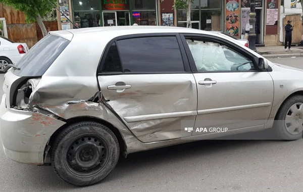 Gəncədə "VAZ 2107" ilə "Toyota" toqquşdu - FOTO