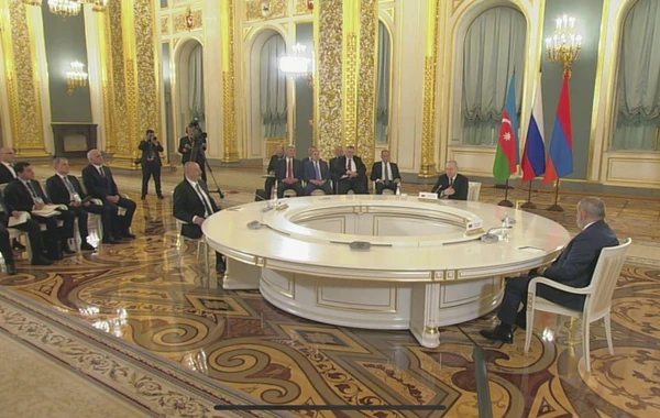 В Москве состоялся трехсторонний саммит лидеров Азербайджана, России и Армении - ОБНОВЛЕНО + ВИДЕО