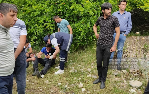 Şəkidə yol qəzası olub, 3 nəfər xəsarət alıb - FOTO