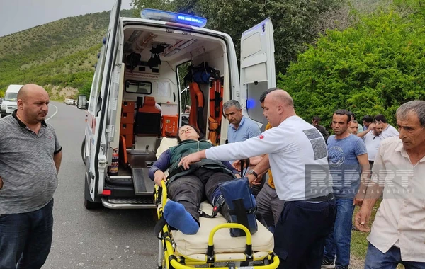 Şəkidə yol qəzası olub, 3 nəfər xəsarət alıb - FOTO