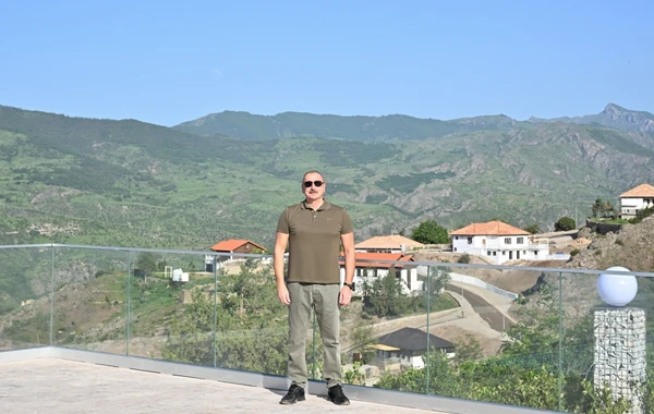 Laçında Xosrov bəy Sultanov və Zəngəzur küçələrinin kəsişməsində lövhələrin açılışı olub - FOTO