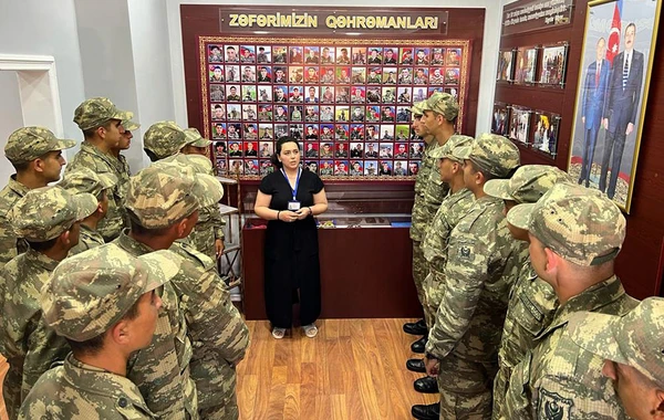 Müstəqillik Günü münasibətilə Azərbaycan Ordusunda silsilə tədbirlər keçirilib - FOTO/VİDEO