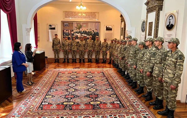 Müstəqillik Günü münasibətilə Azərbaycan Ordusunda silsilə tədbirlər keçirilib - FOTO/VİDEO