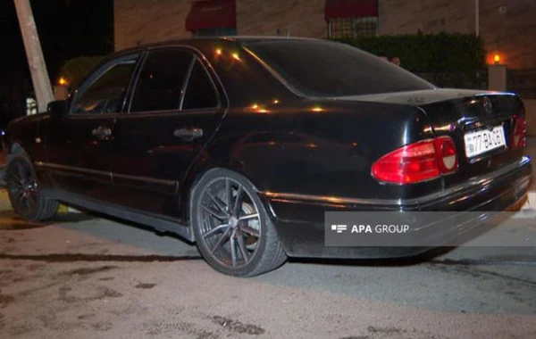 Bakıda “Mercedes” sürücüsü qəzaya səbəb oldu: Xəsarət alan var - FOTO