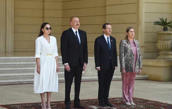 İsrail prezidentinin rəsmi qarşılanma mərasimi olub - YENİLƏNİB - FOTO