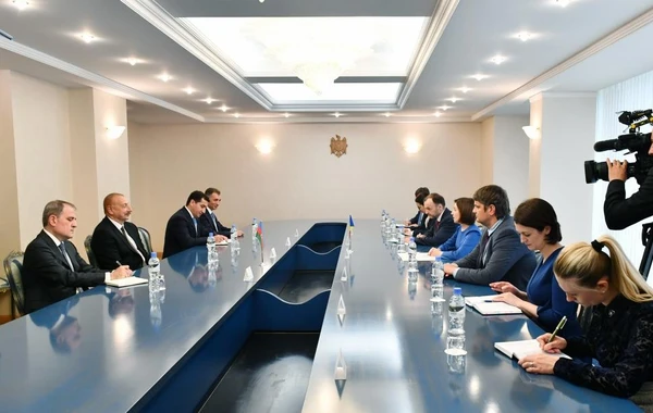 В Кишиневе состоялась встреча президентов Азербайджана и Молдовы - ОБНОВЛЕНО + ФОТО