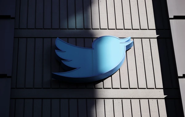 İlon Mask "Twitter"in adını dəyişir