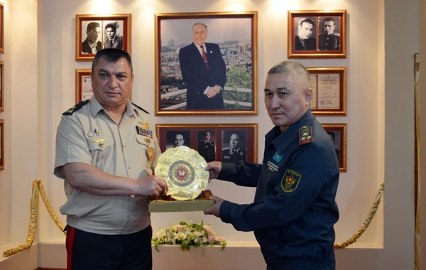 Qazaxıstan MN nümayəndələri Azərbaycan komandolarının hərbi hissəsində - FOTO/VİDEO
