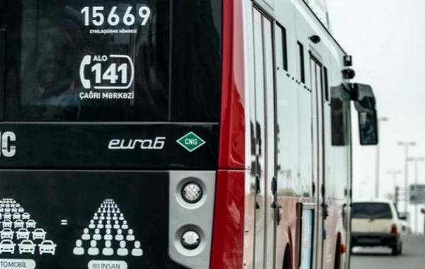 Bakıda avtobusların hərəkət intervalında gecikmələr müşahidə edilir