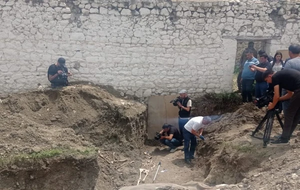 Şuşada aşkarlanan kütləvi məzarlıq insanlıq əleyhinə ən dəhşətli cinayətlərdən biridir - FOTO