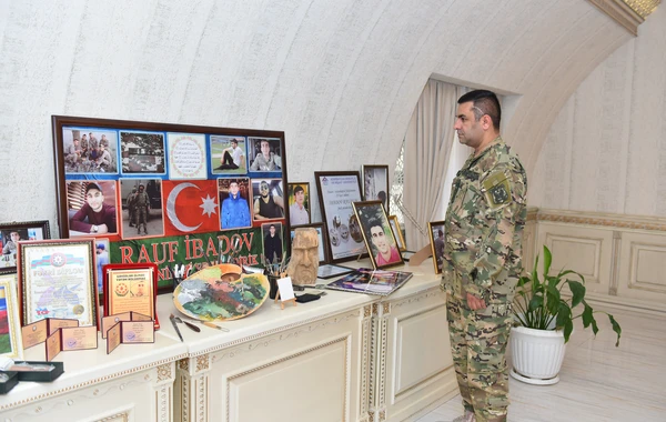“Nəfəs” İctimai Birliyi rəssam şəhid Rauf İbadovun sərgisini təşkil edib - FOTO