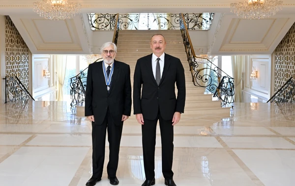 Ильхам Алиев наградил Огтая Миргасымова орденом "Истиглал" - ФОТО