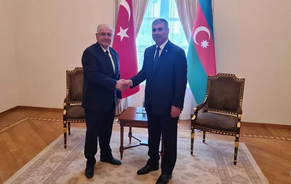 Azərbaycan və Türkiyə müdafiə nazirləri arasında görüş olub - FOTO