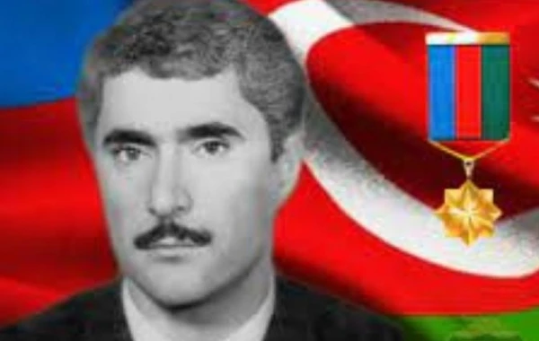 Hərb Tarixi Muzeyində Milli Qəhrəman Əlif Hacıyevin xatirəsi anılıb
