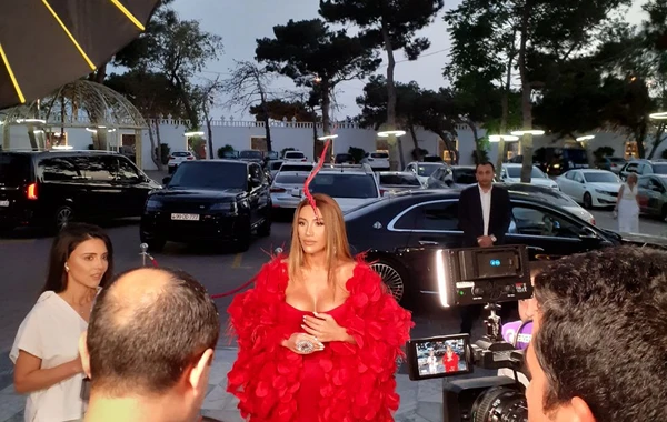 Röya Ayxan Mayamidən ev aldı - FOTO