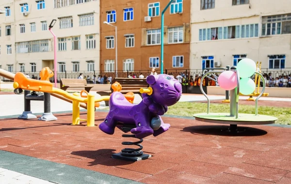 Bakıda yeni park açıldı - Uşaqlar pulsuz əylənə biləcək - FOTO
