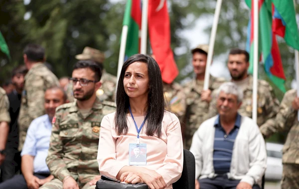 Şəhid ailələrinə və müharibə ilə əlaqədar əlilliyi olan şəxslərə 100 mənzil və fərdi ev təqdim edilib - FOTO