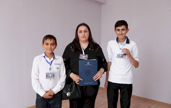 Şəhid ailələrinə və müharibə ilə əlaqədar əlilliyi olan şəxslərə 100 mənzil və fərdi ev təqdim edilib - FOTO