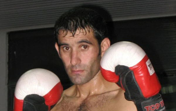 Bakıda dünya çempionu həbs edildi - FOTO