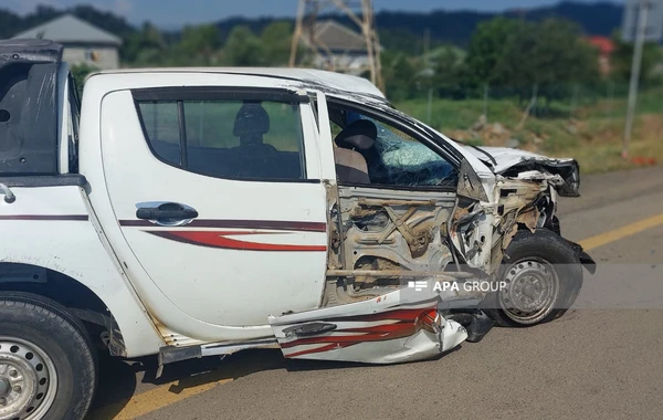 Lənkəranda traktor pikapla toqquşub, 3 nəfər xəsarət alıb - FOTO