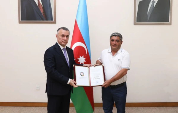 SN-də işğaldan azad edilmiş ərazilərdə xüsusi fərqlənən bir qrup tibb işçisi “Fəxri Fərman”la təltif edilib - FOTO