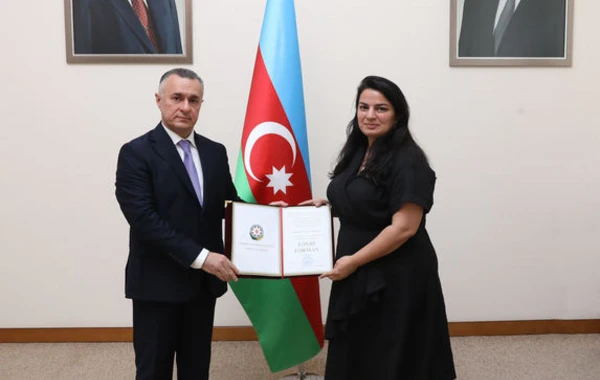 SN-də işğaldan azad edilmiş ərazilərdə xüsusi fərqlənən bir qrup tibb işçisi “Fəxri Fərman”la təltif edilib - FOTO