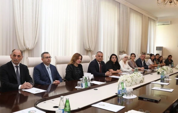 SN-də işğaldan azad edilmiş ərazilərdə xüsusi fərqlənən bir qrup tibb işçisi “Fəxri Fərman”la təltif edilib - FOTO