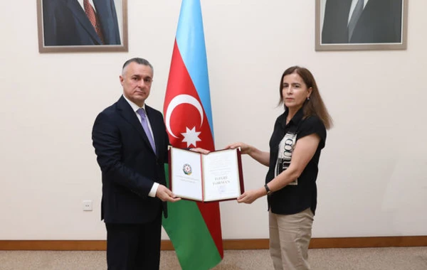 SN-də işğaldan azad edilmiş ərazilərdə xüsusi fərqlənən bir qrup tibb işçisi “Fəxri Fərman”la təltif edilib - FOTO