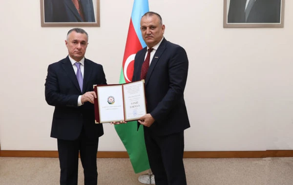SN-də işğaldan azad edilmiş ərazilərdə xüsusi fərqlənən bir qrup tibb işçisi “Fəxri Fərman”la təltif edilib - FOTO
