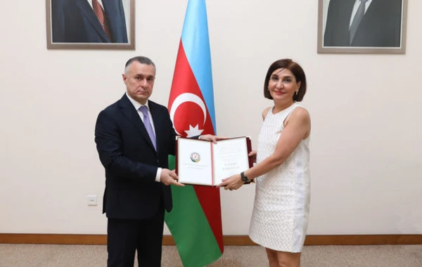 SN-də işğaldan azad edilmiş ərazilərdə xüsusi fərqlənən bir qrup tibb işçisi “Fəxri Fərman”la təltif edilib - FOTO