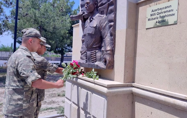 Azərbaycanın Milli Qəhrəmanı Mübariz İbrahimovun xatirəsi yad edildi - FOTO