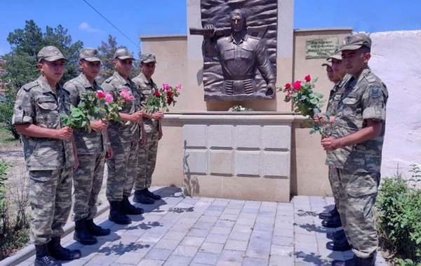 Почтена память Национального героя Азербайджана Мубариза Ибрагимова - ФОТО