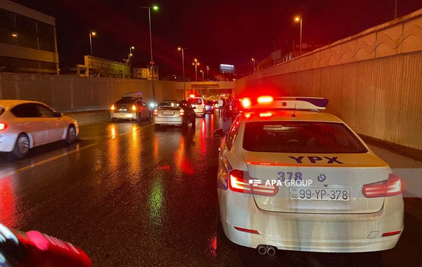 Bakıda 9 avtomobil toqquşdu, xəsarət alanlar var - FOTO