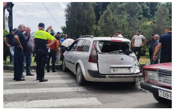 Azərbaycanda xəstəxanadan çıxan iki piyadanı avtomobil vurub - FOTO