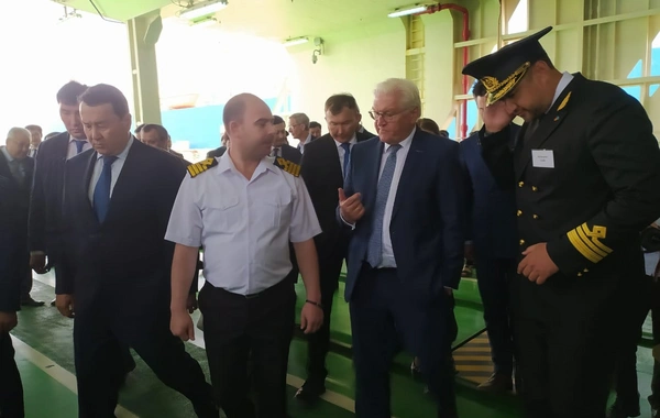 Almaniya prezidenti “Zərifə Əliyeva” gəmi-bərəsində olub - FOTO