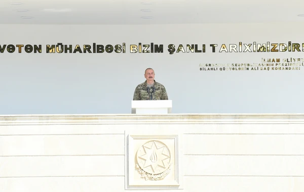 Ильхам Алиев ознакомился с условиями, созданными в одной из воинских частей коммандос - ОБНОВЛЕНО + ФОТО/ВИДЕО
